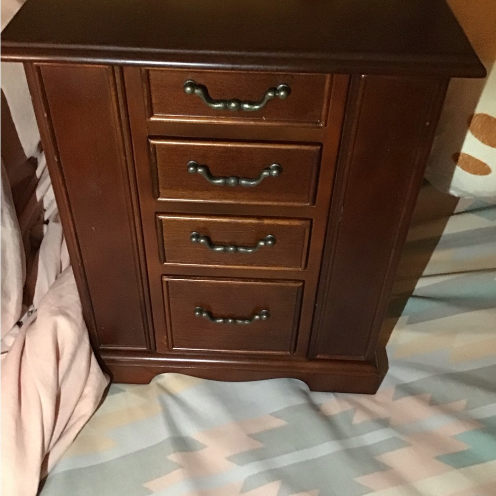 Bombay mahogany wood jewellery box
